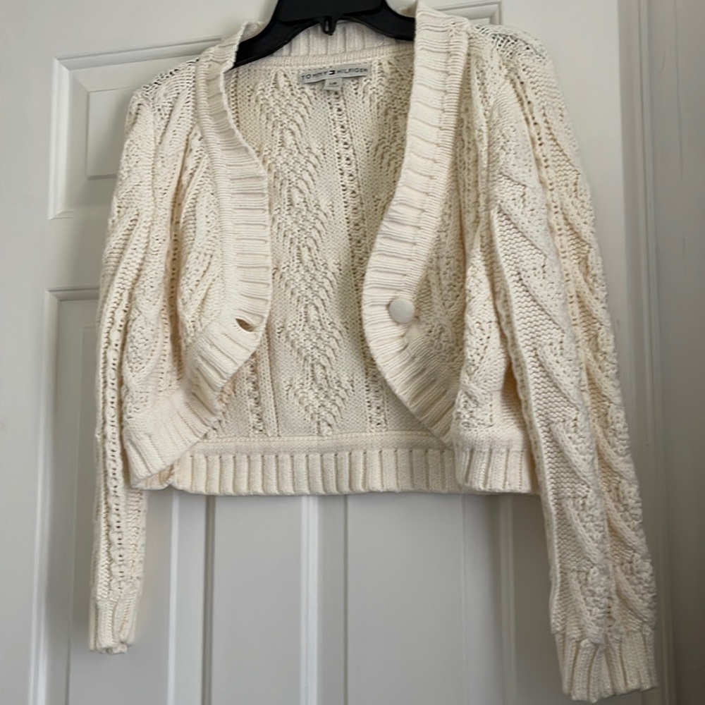 Ladies Lg Tommy Hilfiger cream knit sweater